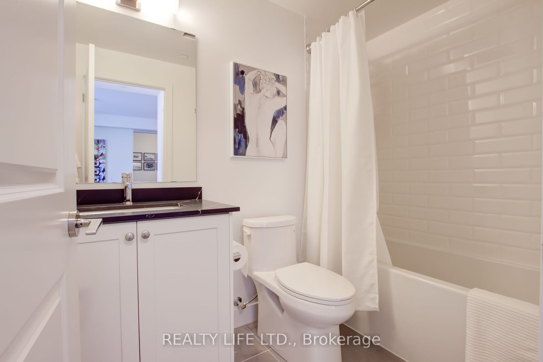 1050 Main Street E #1014