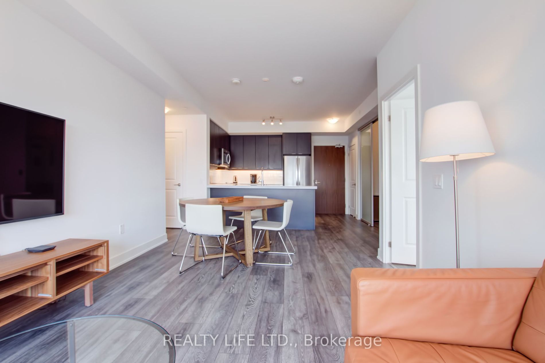 1050 Main Street E #1014