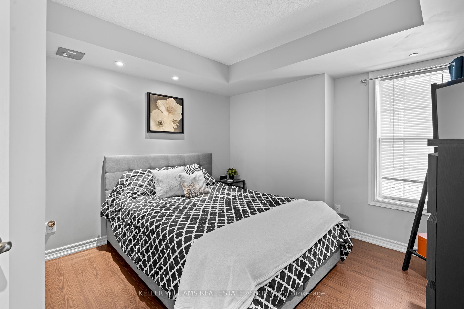 1490 Bishops Gate, #408
