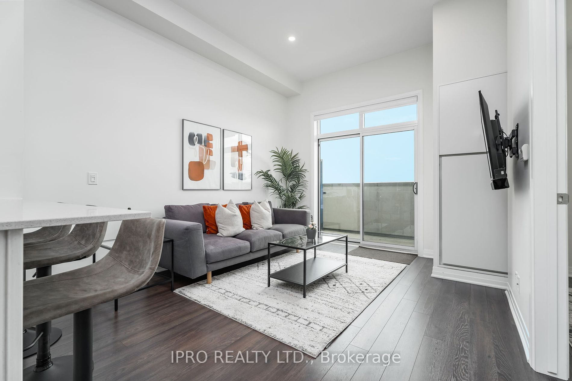1105 Leger Way #627
