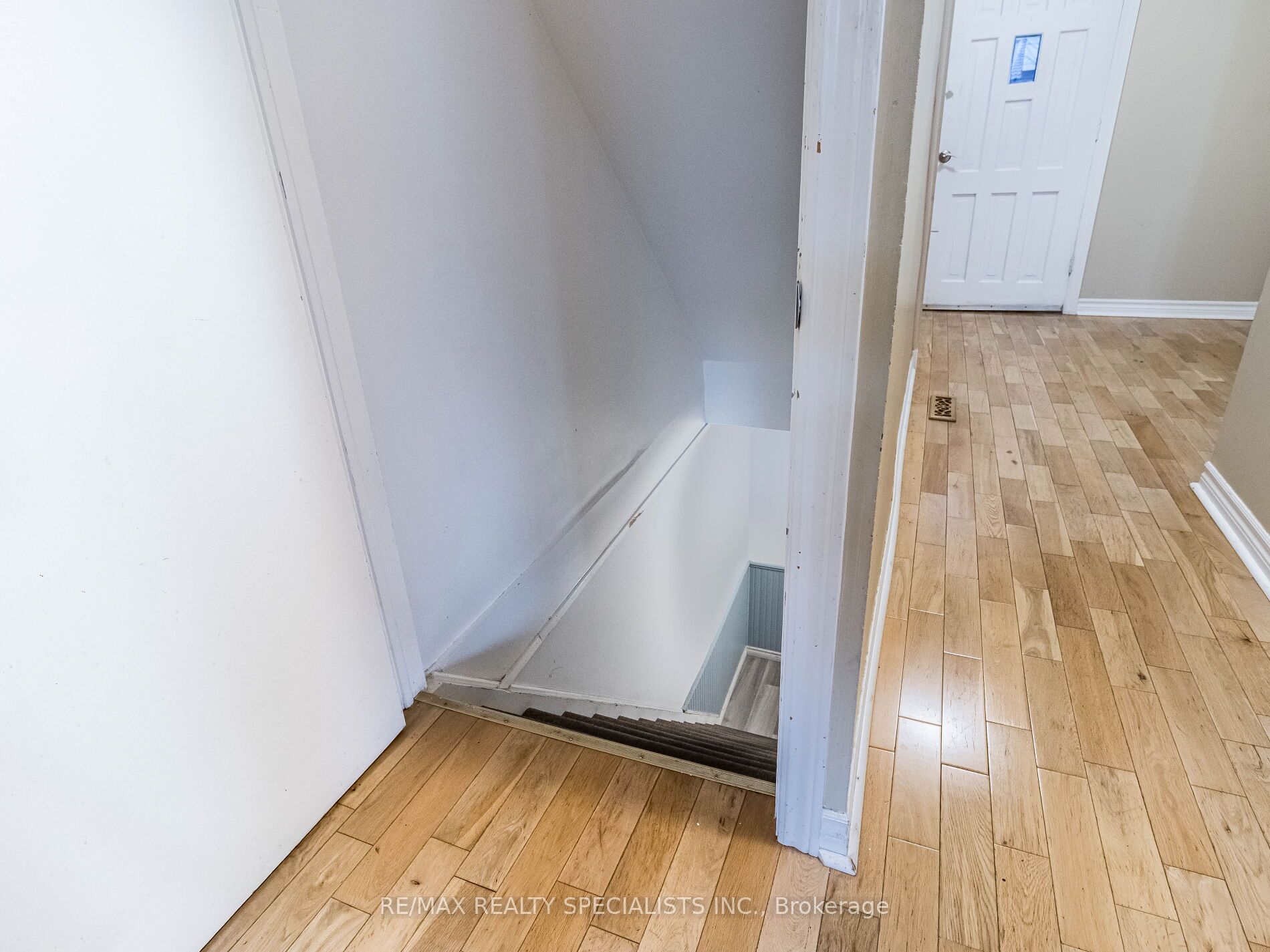5475 Lakeshore Rd, #10