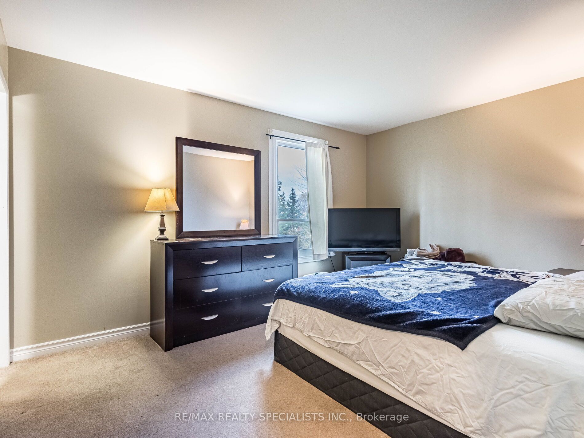 5475 Lakeshore Rd, #10