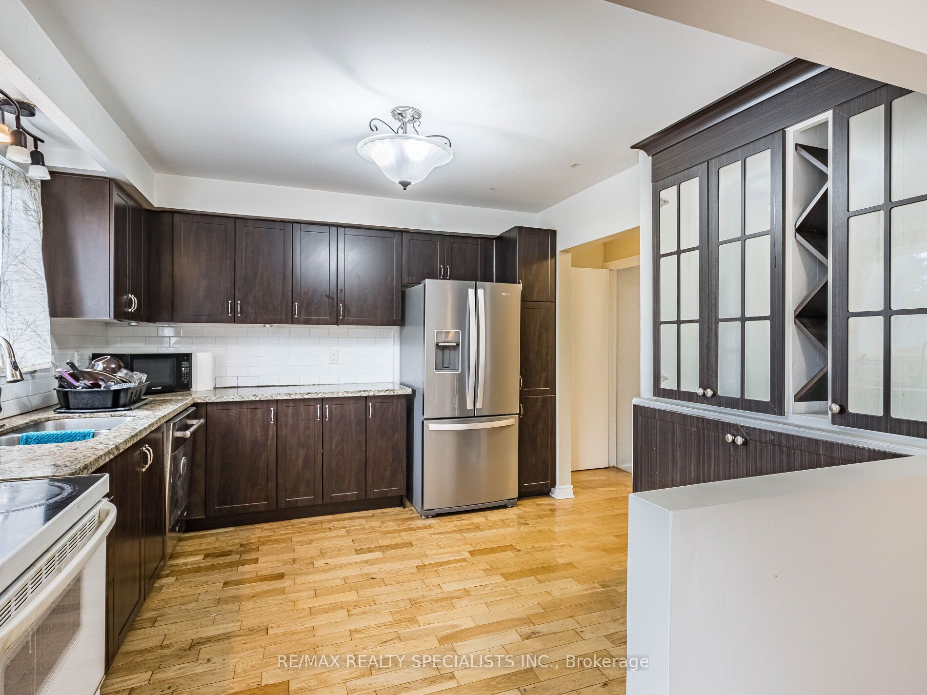 5475 Lakeshore Rd, #10