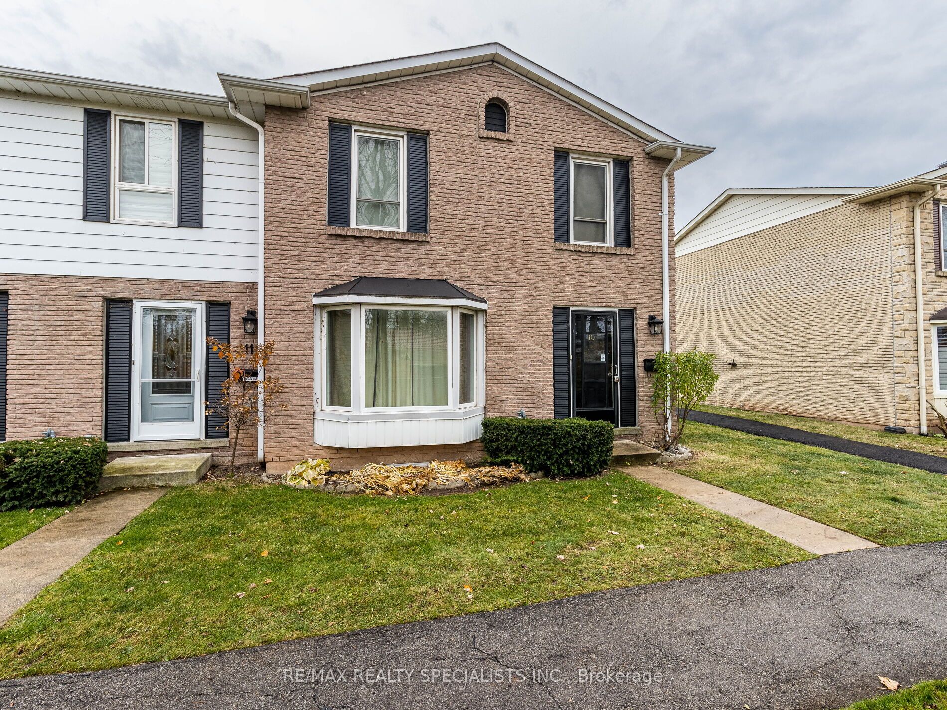 5475 Lakeshore Rd, #10