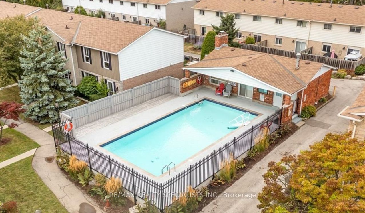 5475 Lakeshore Rd, #10