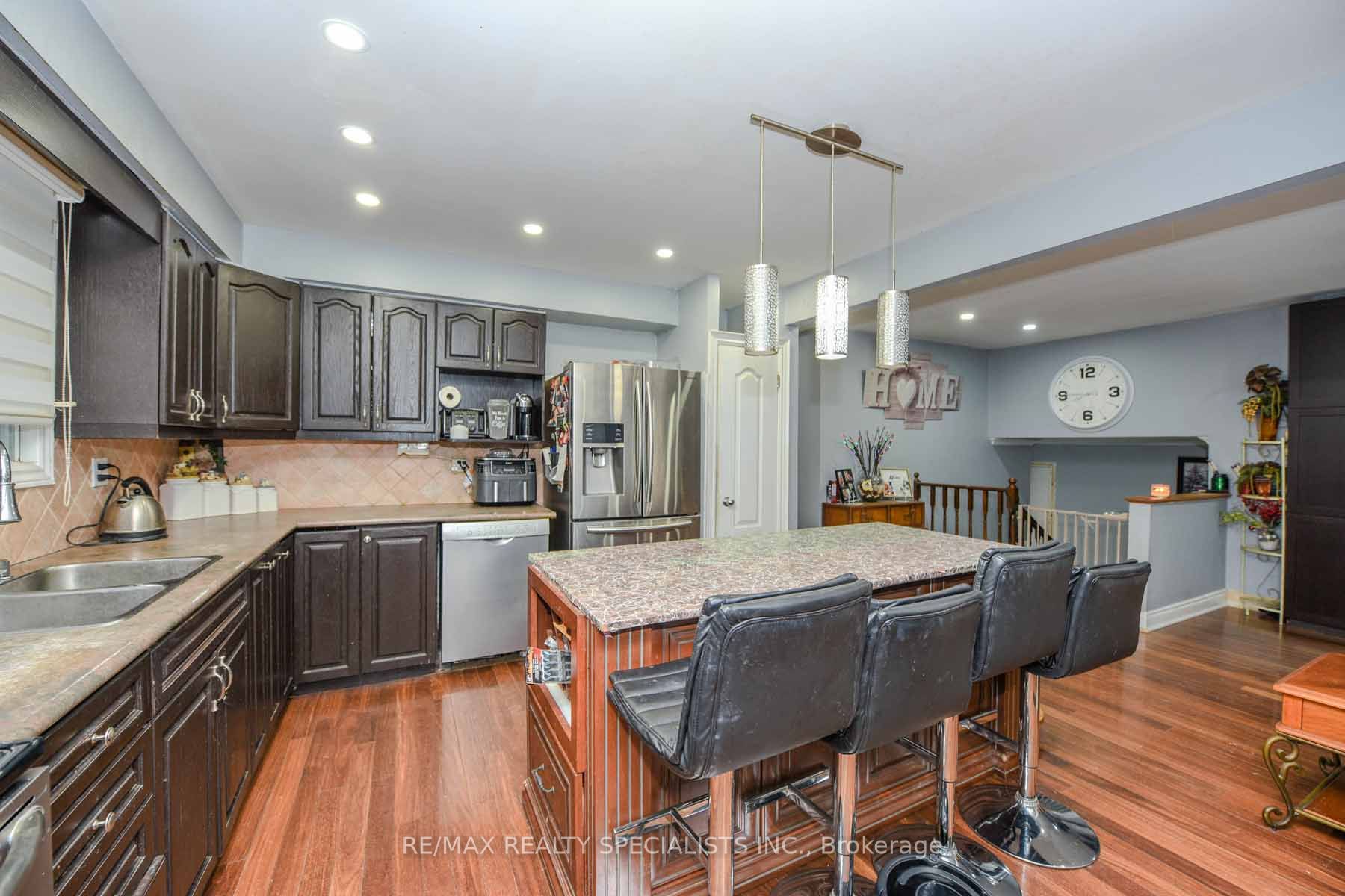8136 Hornby Road