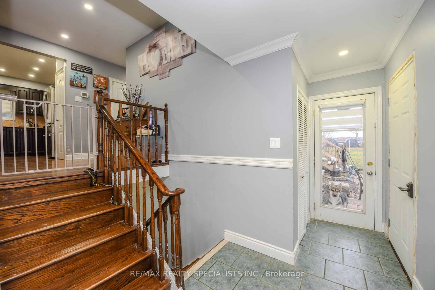 8136 Hornby Road