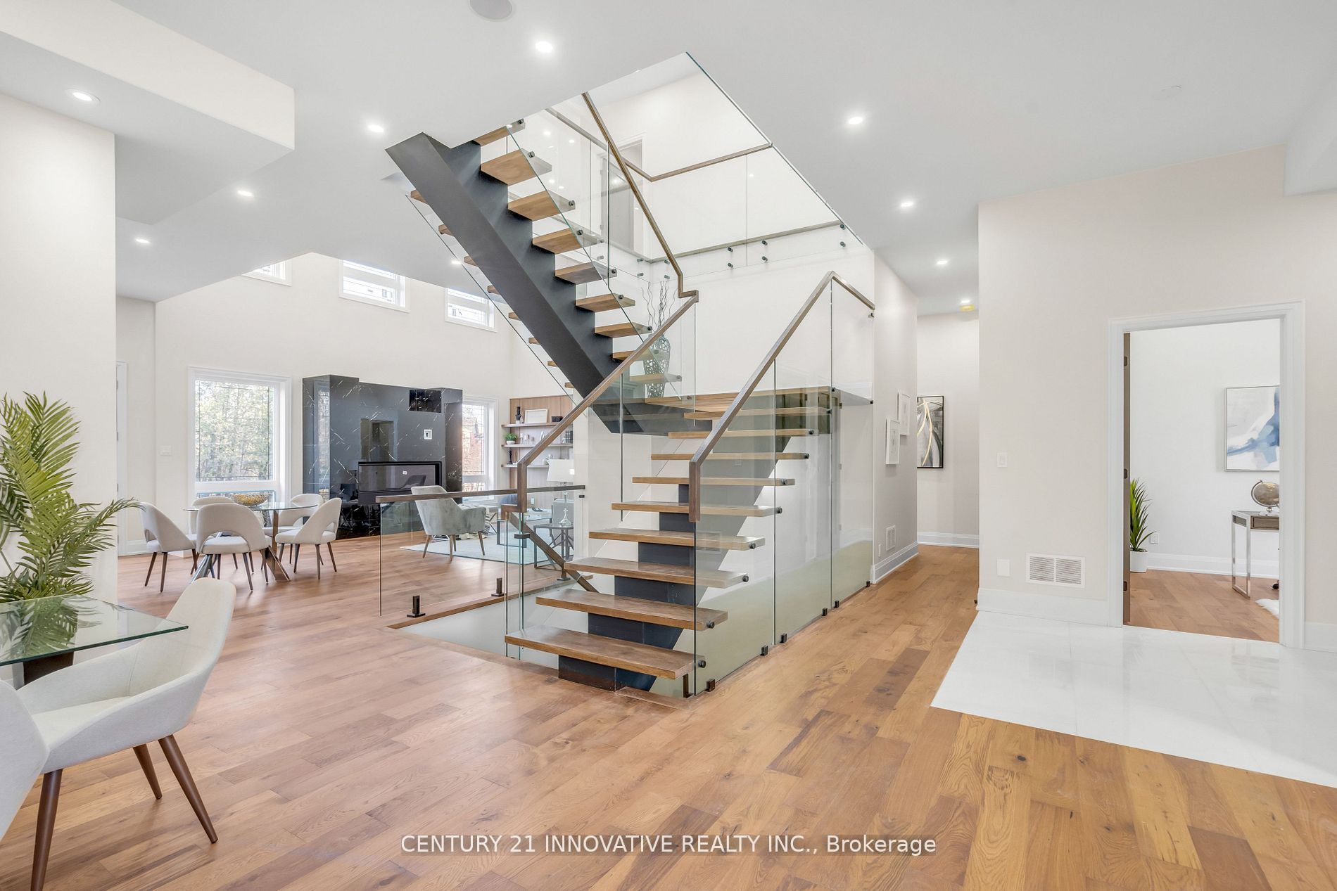 1325 Rebecca St