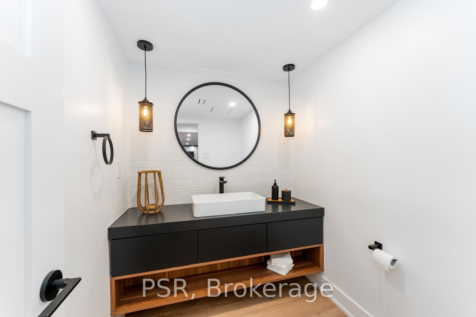 2160 Abbotswood Court