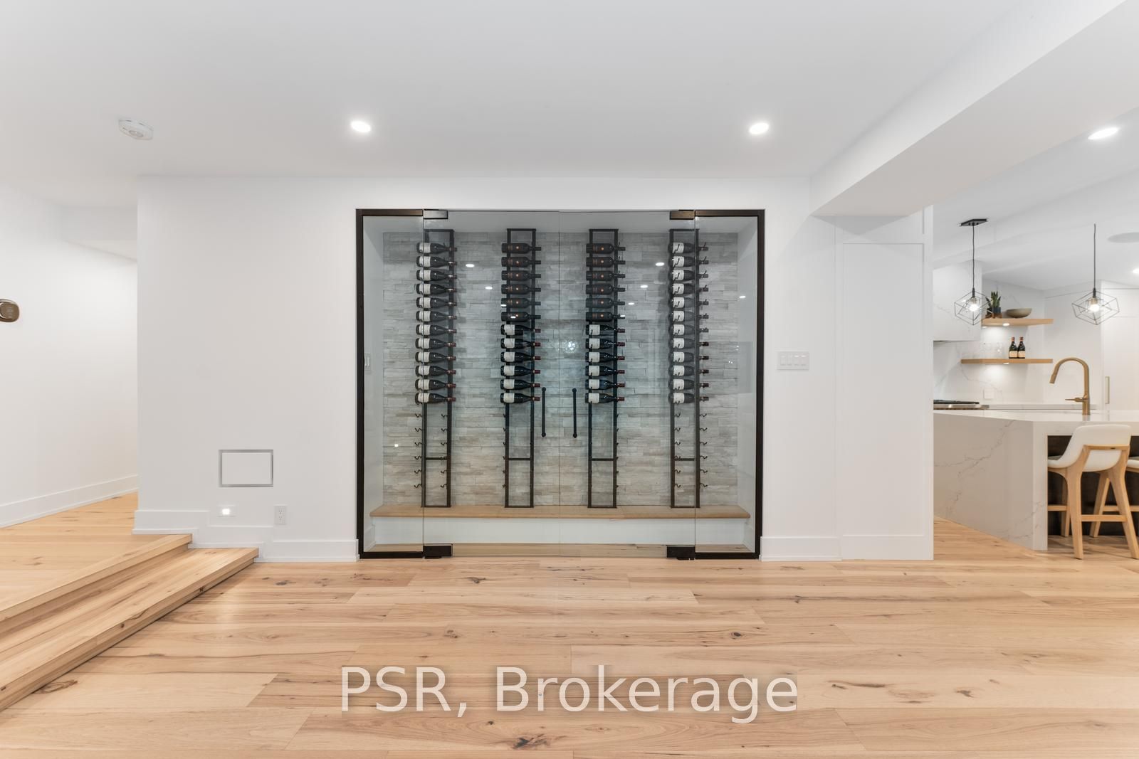 2160 Abbotswood Court