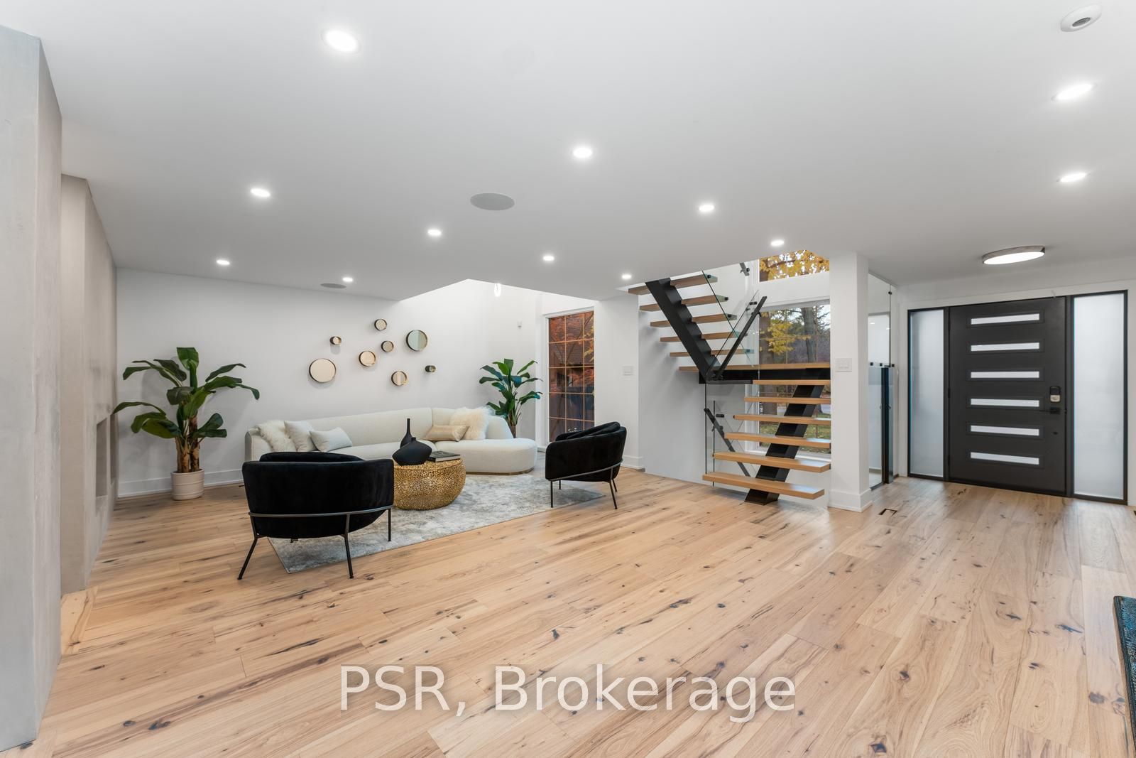 2160 Abbotswood Court