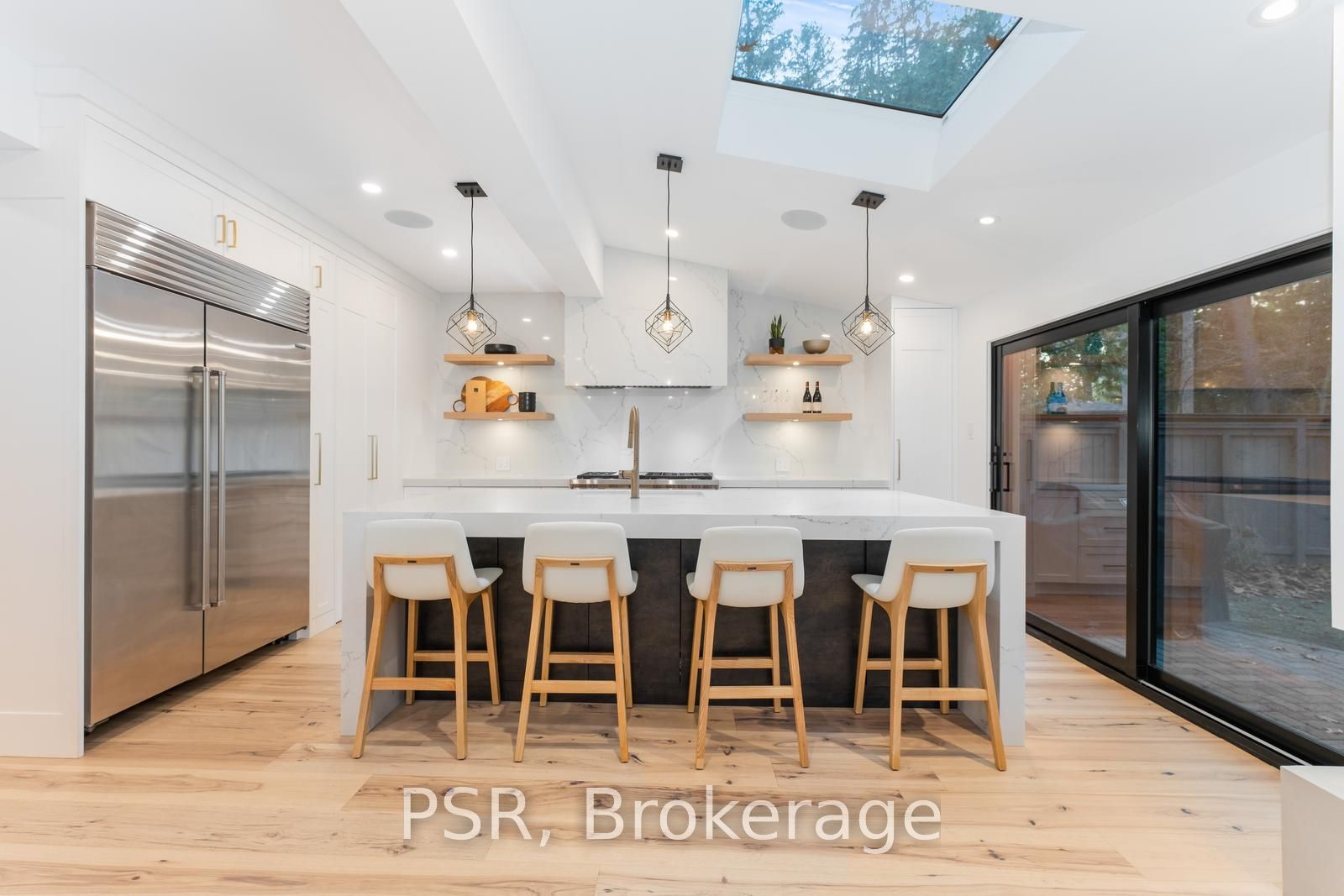 2160 Abbotswood Court