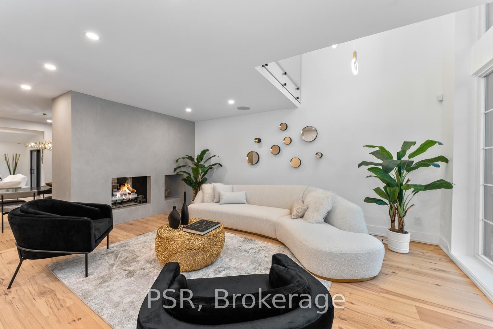 2160 Abbotswood Court