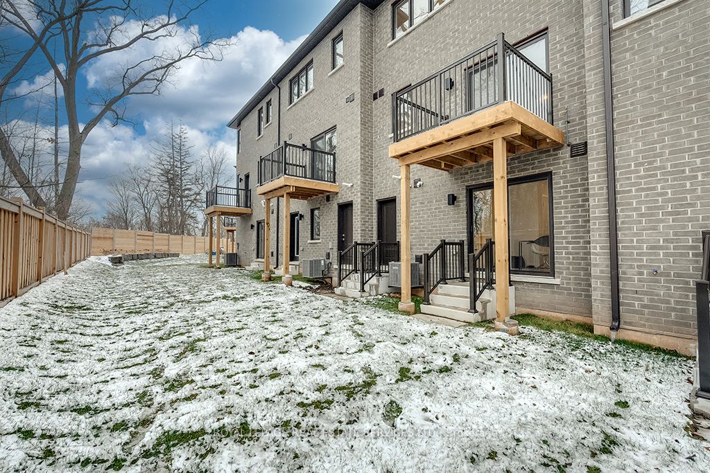 25 Briar Crt