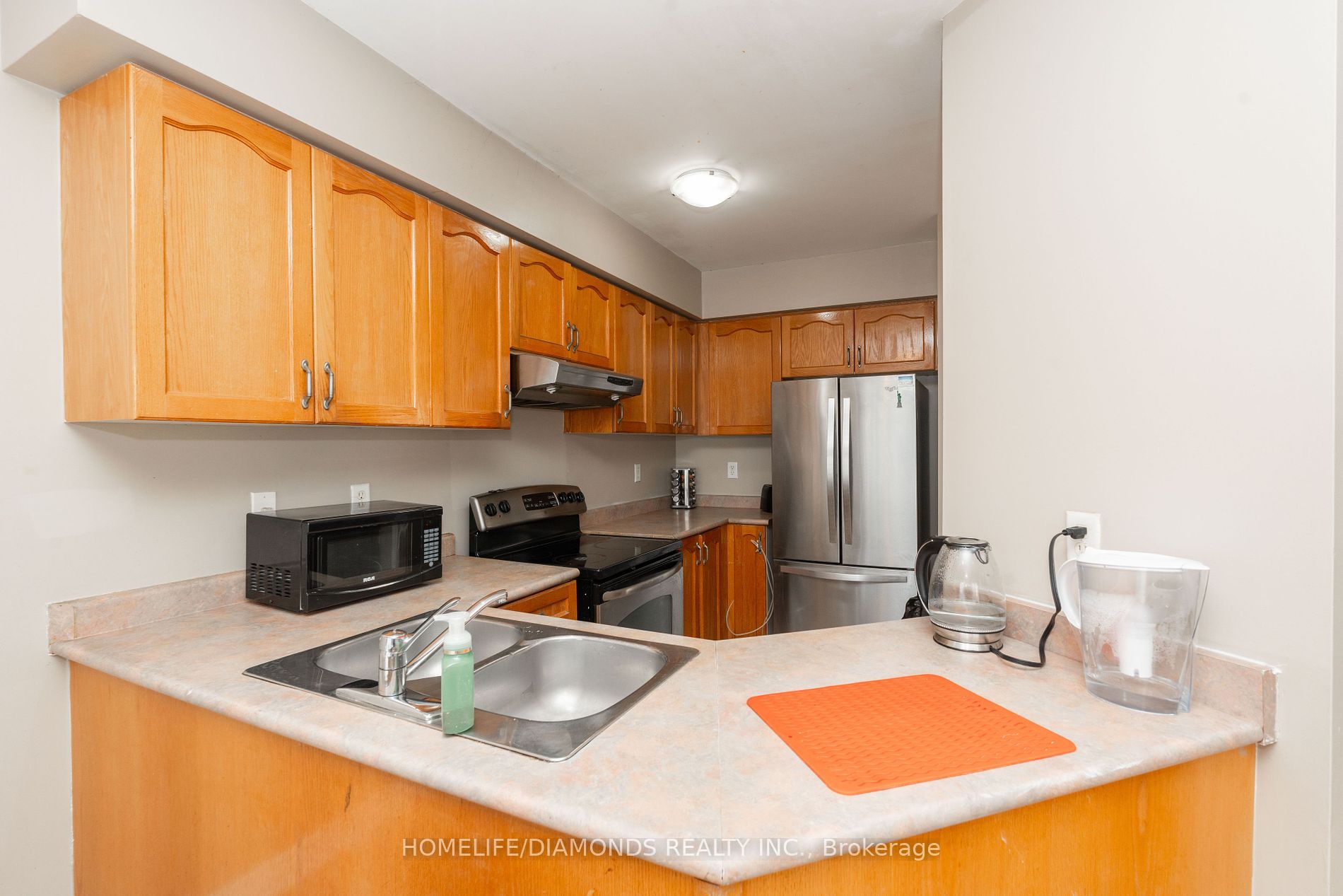 7173 VILLAGE Walk