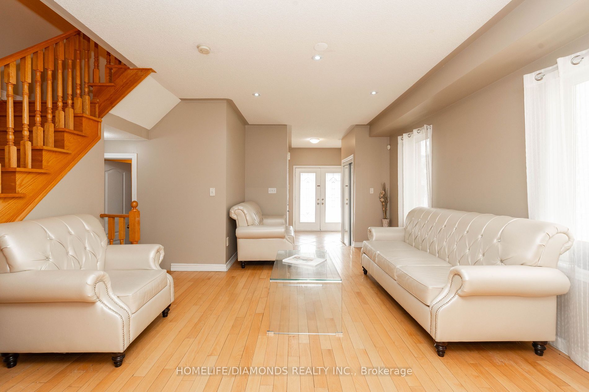 7173 VILLAGE Walk