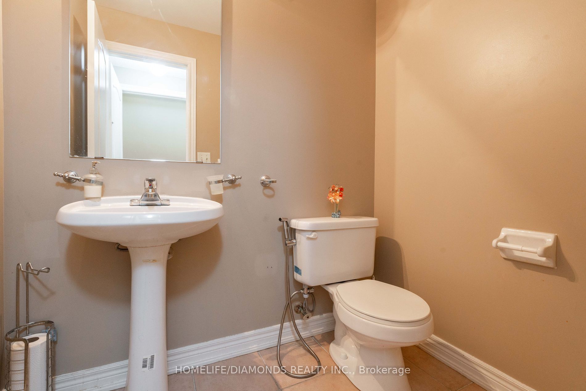 7173 VILLAGE Walk