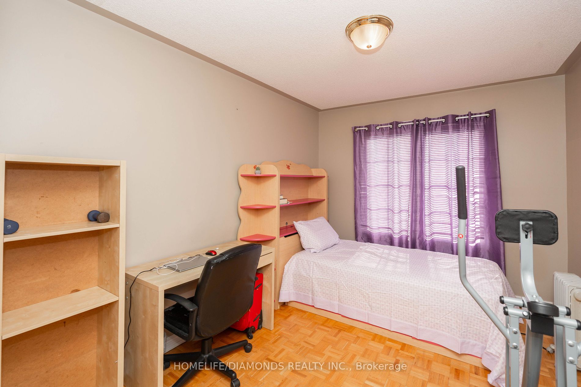 7173 VILLAGE Walk