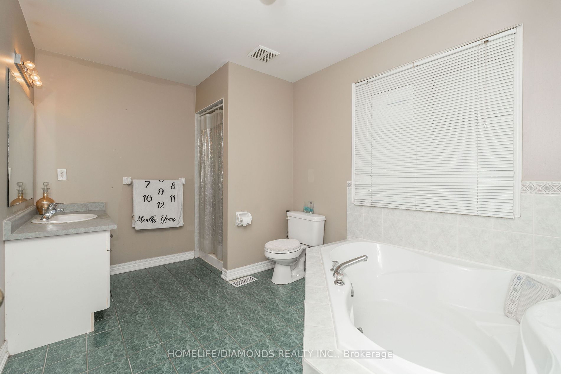 7173 VILLAGE Walk