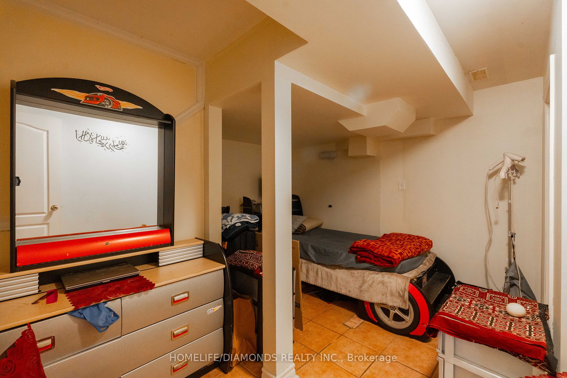 7173 VILLAGE Walk