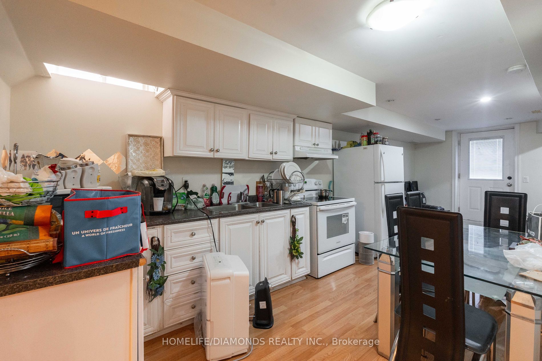 7173 VILLAGE Walk