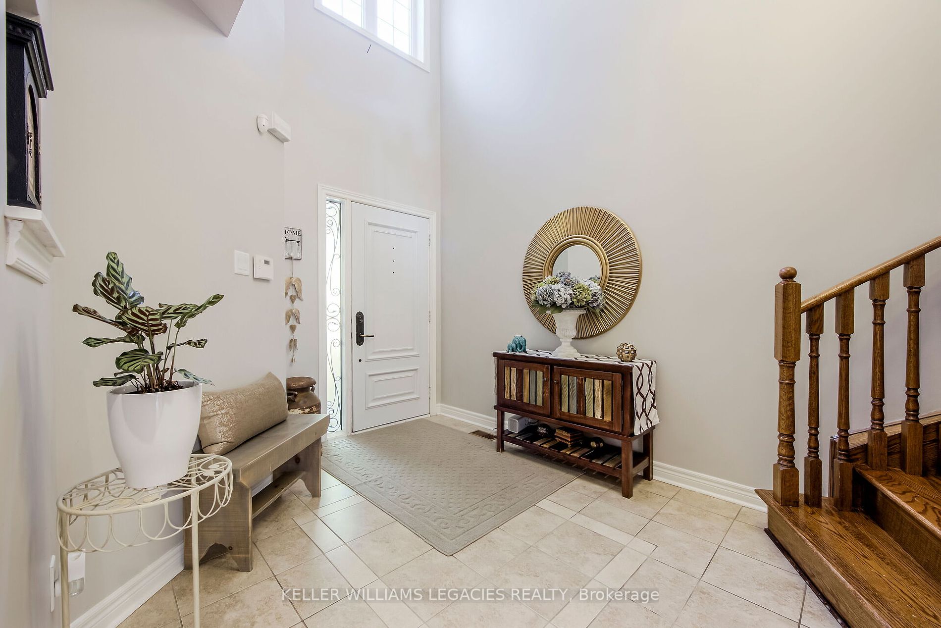 41 Lawren Harris Cres