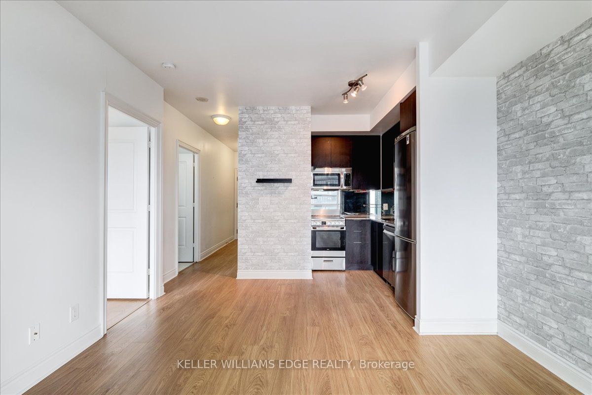 16 Brookers Lane, #1701