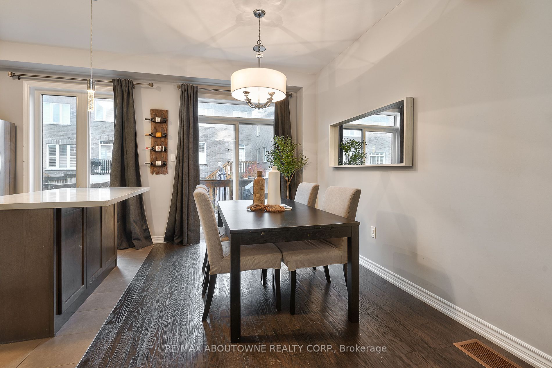90 Upper Canada Crt