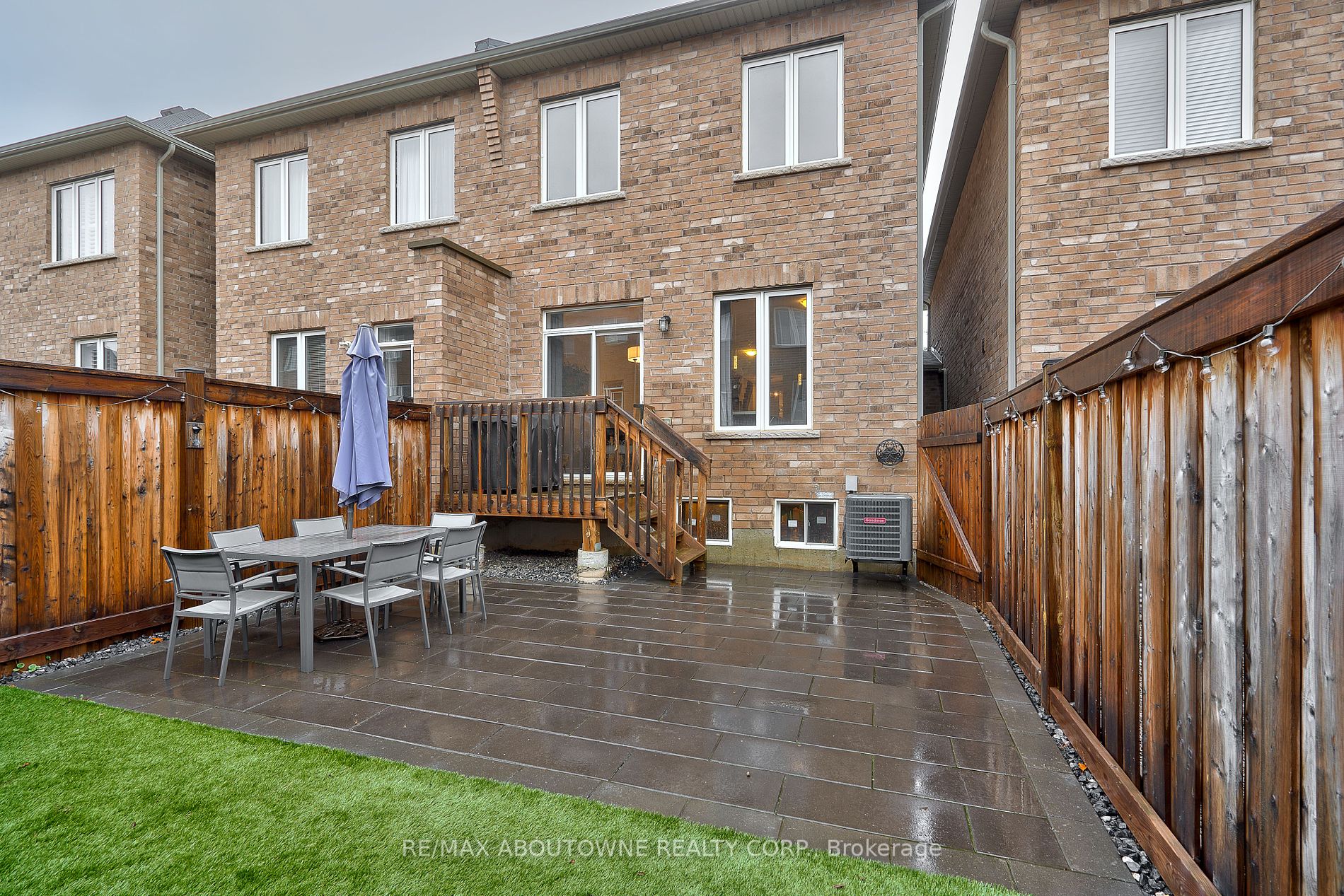 90 Upper Canada Crt