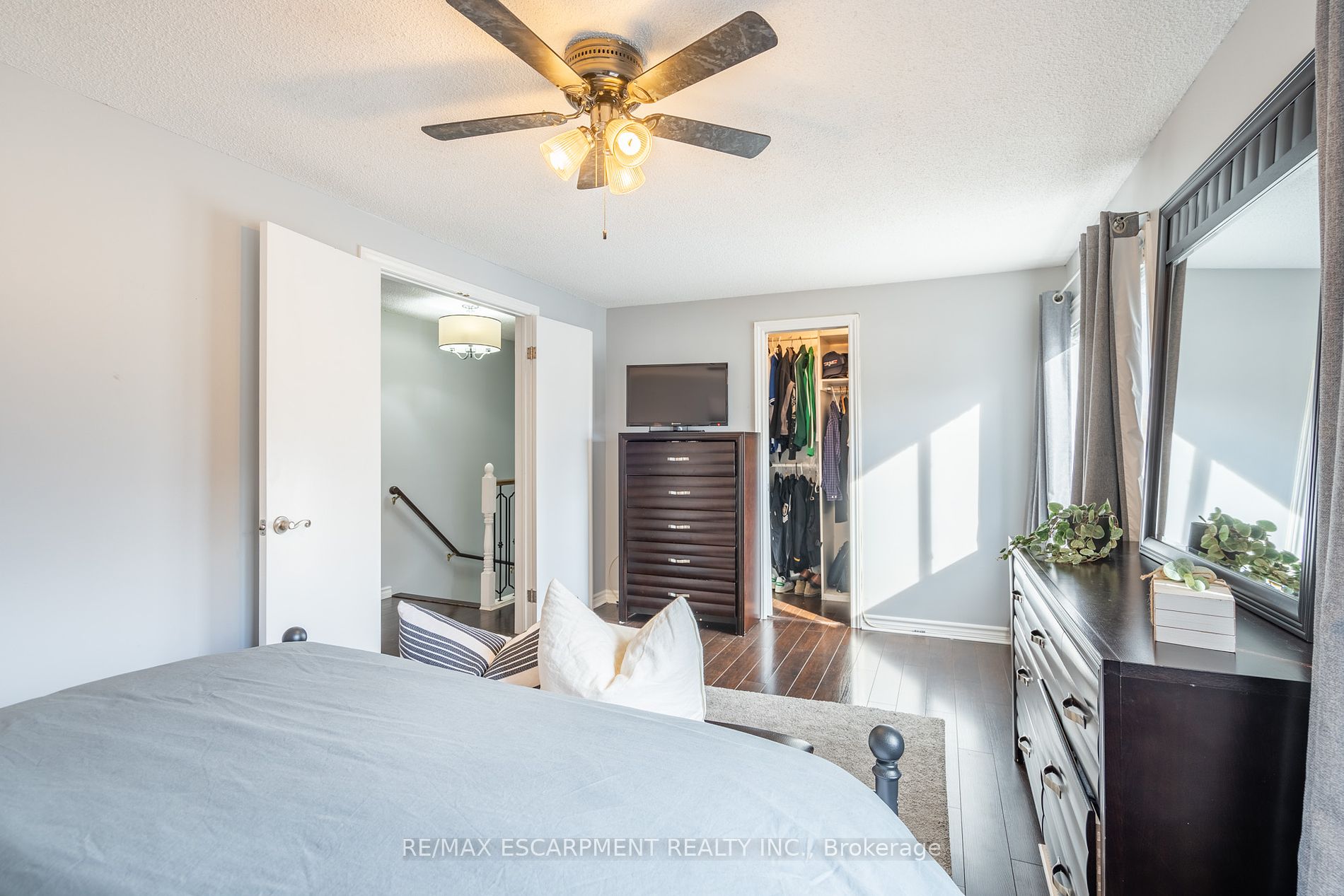 2263 Leominster Drive