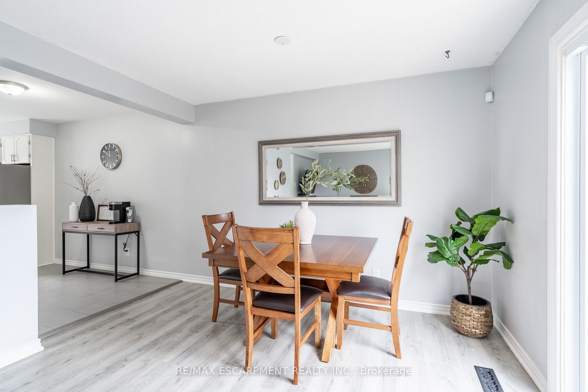 2263 Leominster Drive
