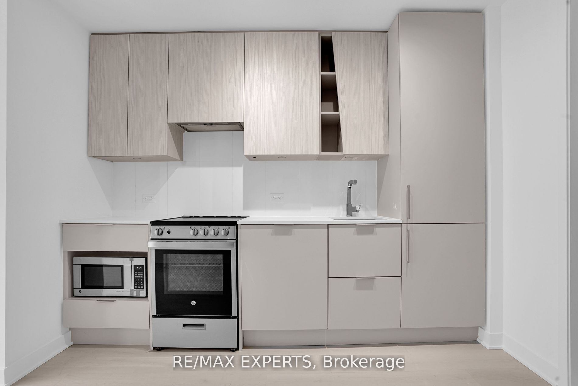 3900 Confederation Parkway #225