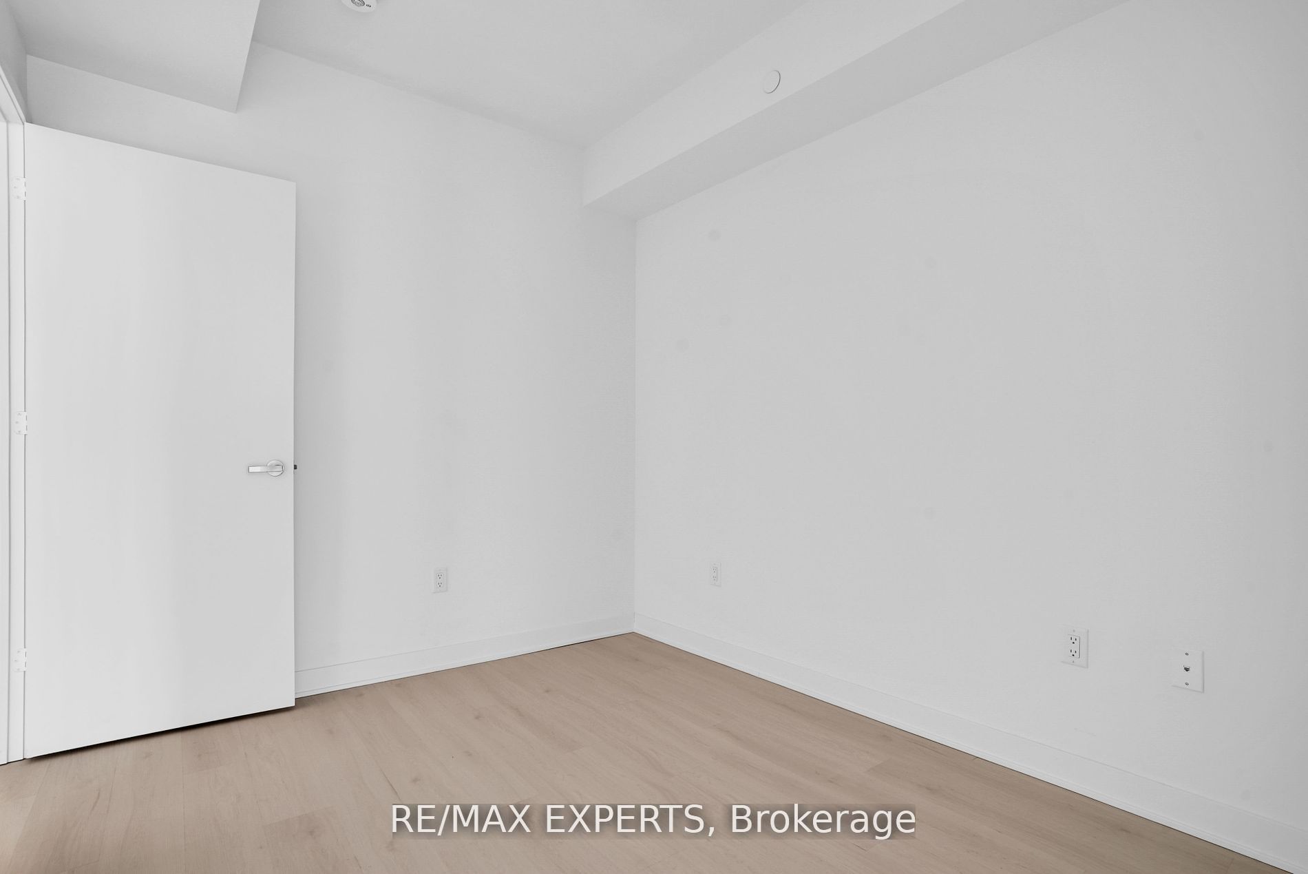3900 Confederation Parkway #225