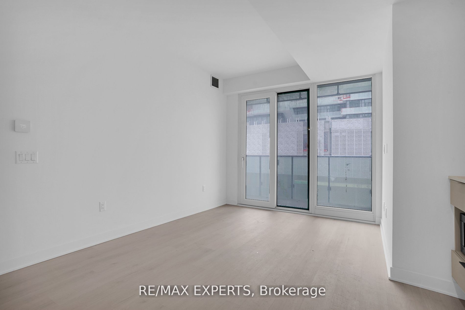 3900 Confederation Parkway #225