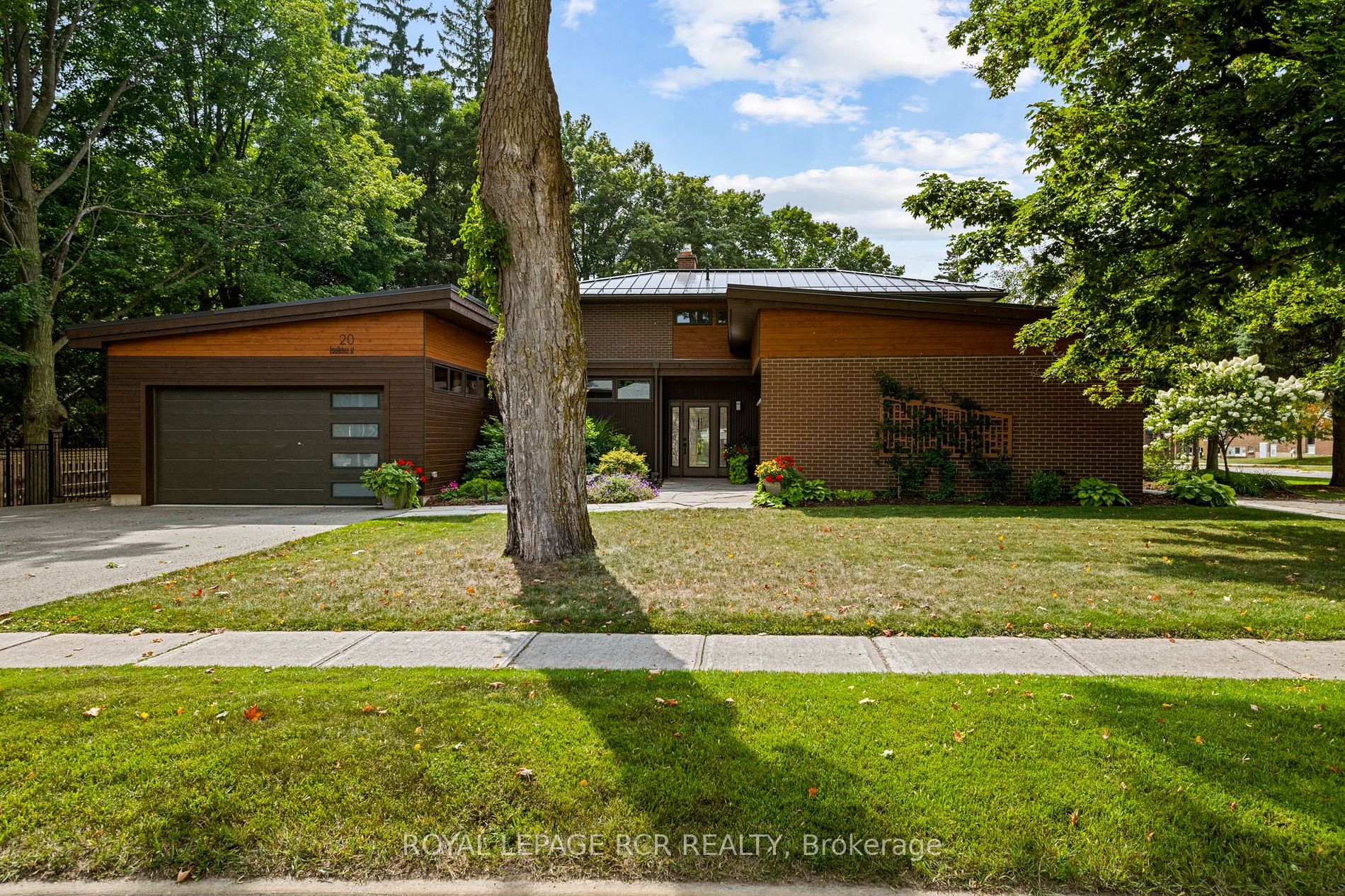 20 Faulkner St