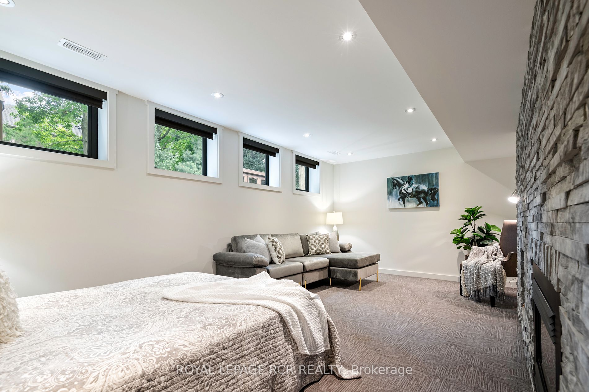 20 Faulkner St