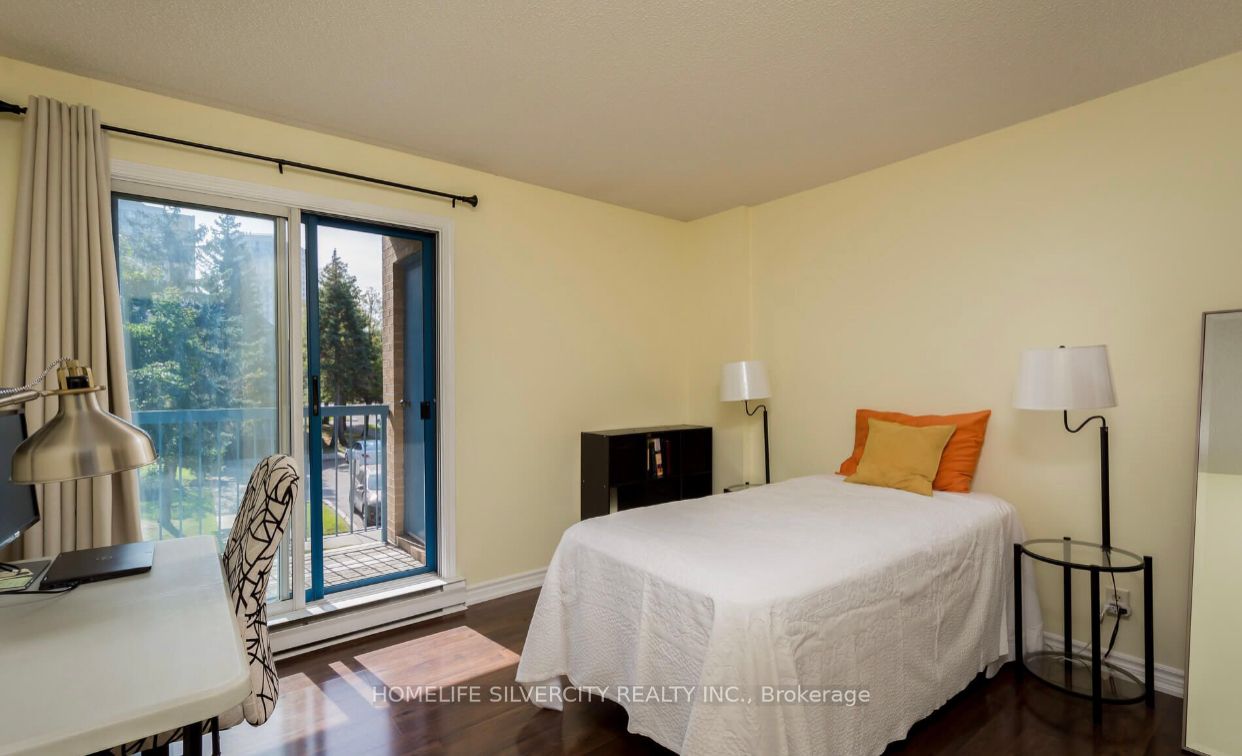 95 Trailwood Dr, #922