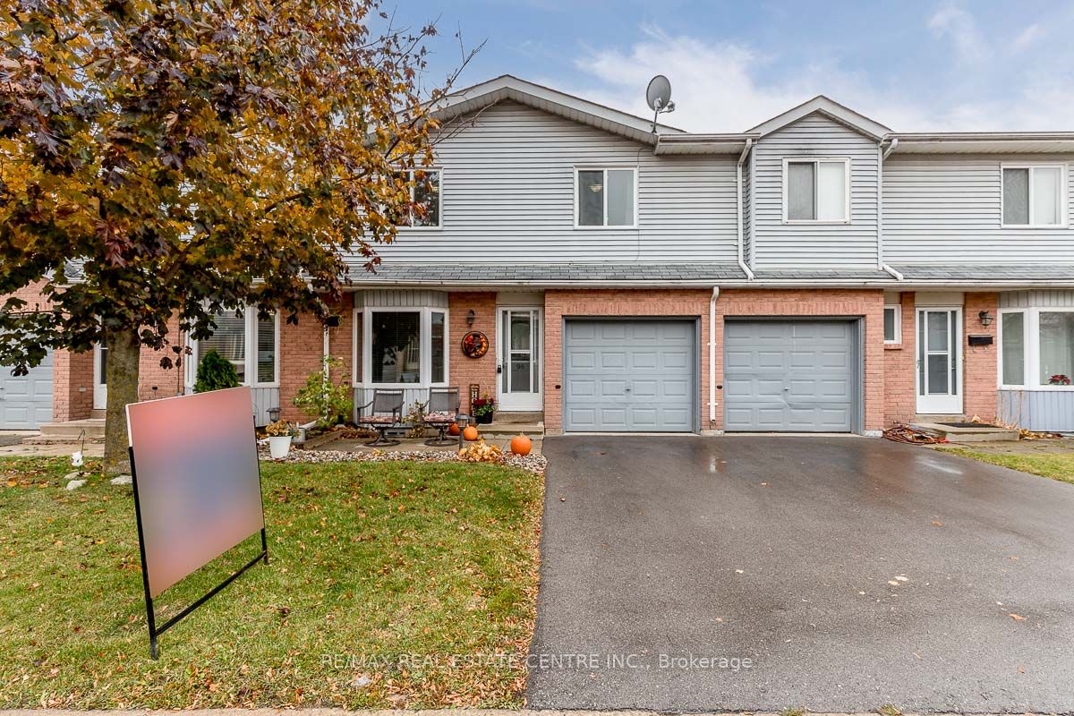 90 Lawrence Ave, #96