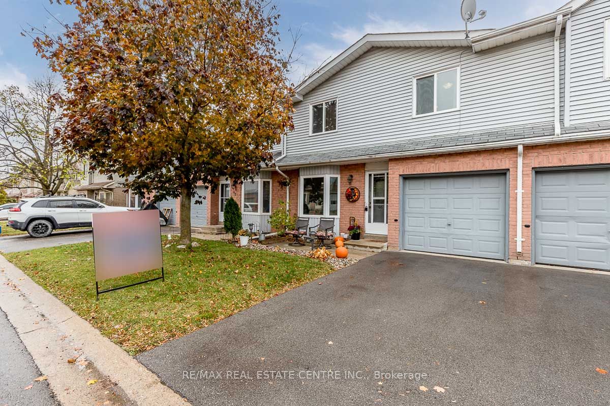90 Lawrence Ave, #96