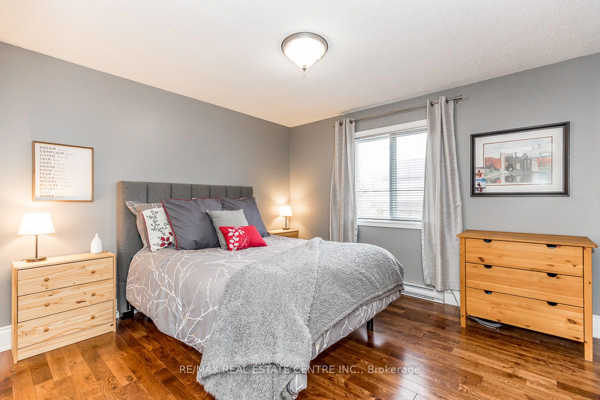 90 Lawrence Ave, #96
