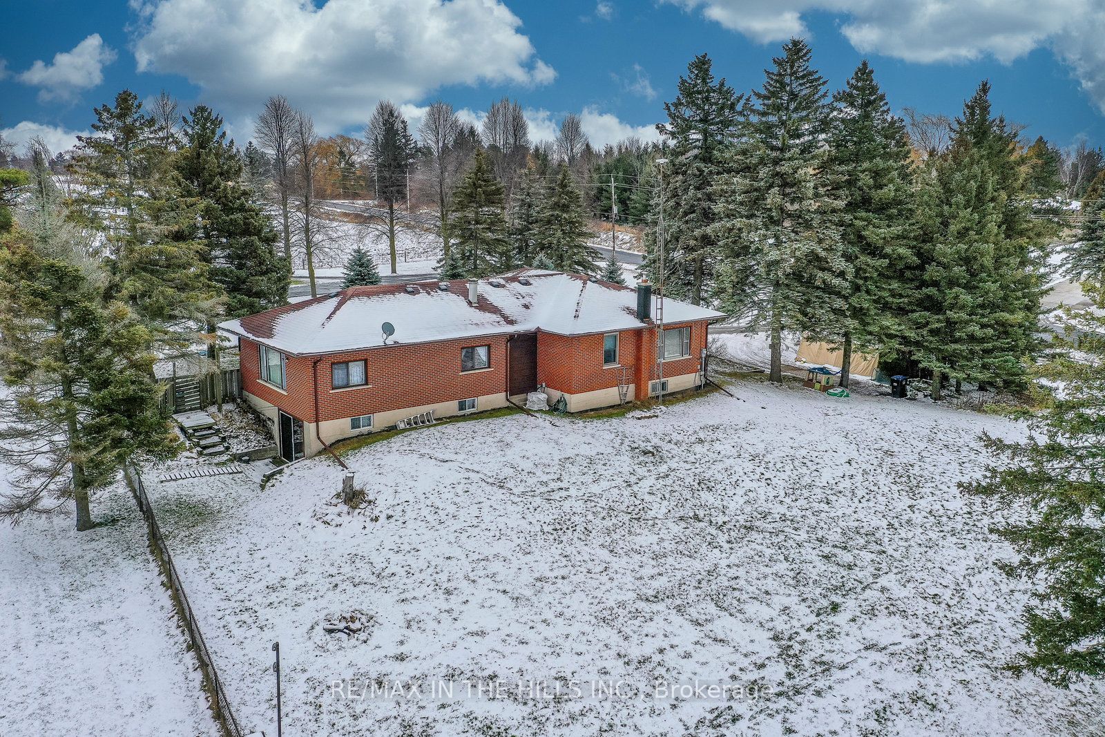 15385 Innis Lake Road