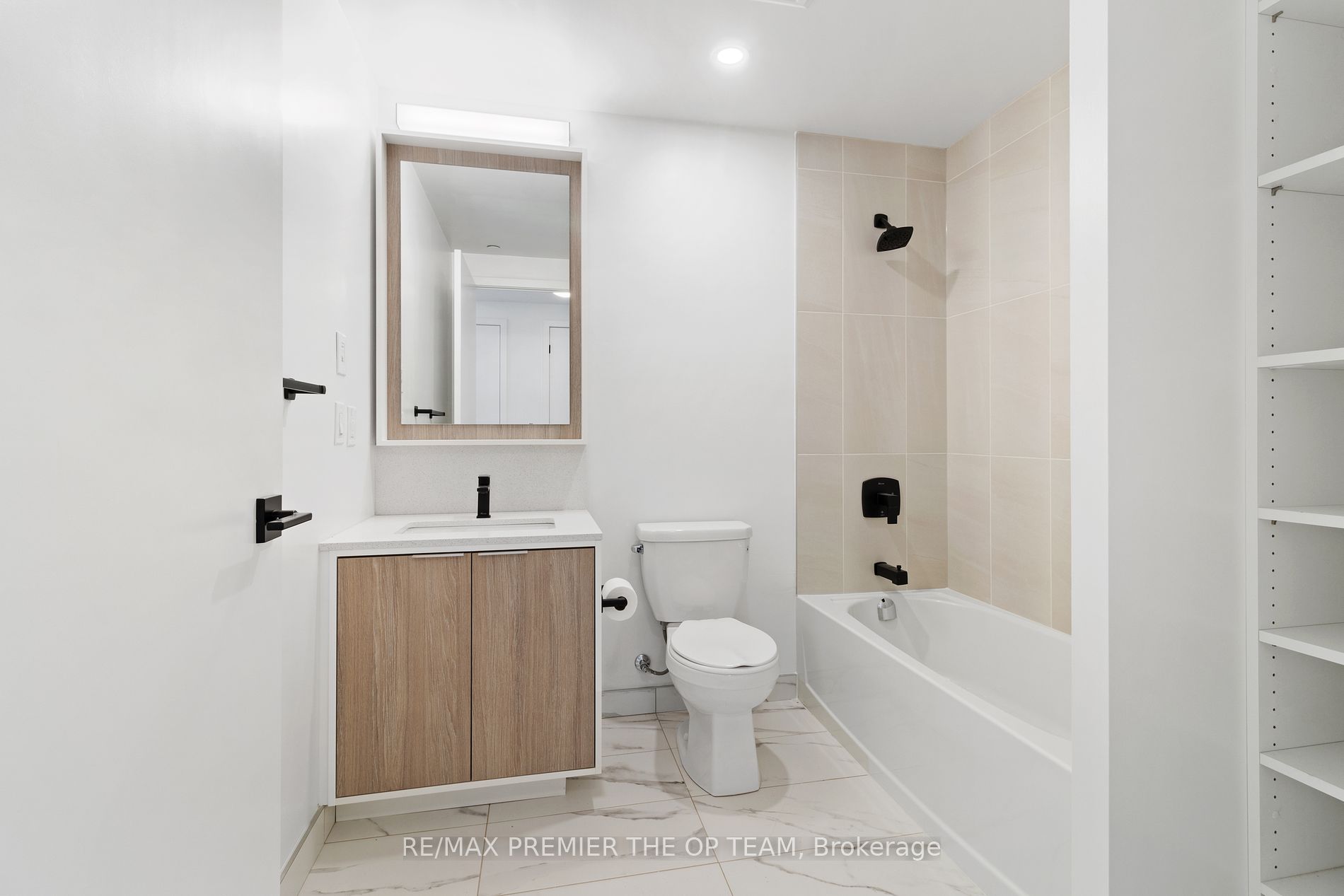 36 Zorra Street #1007