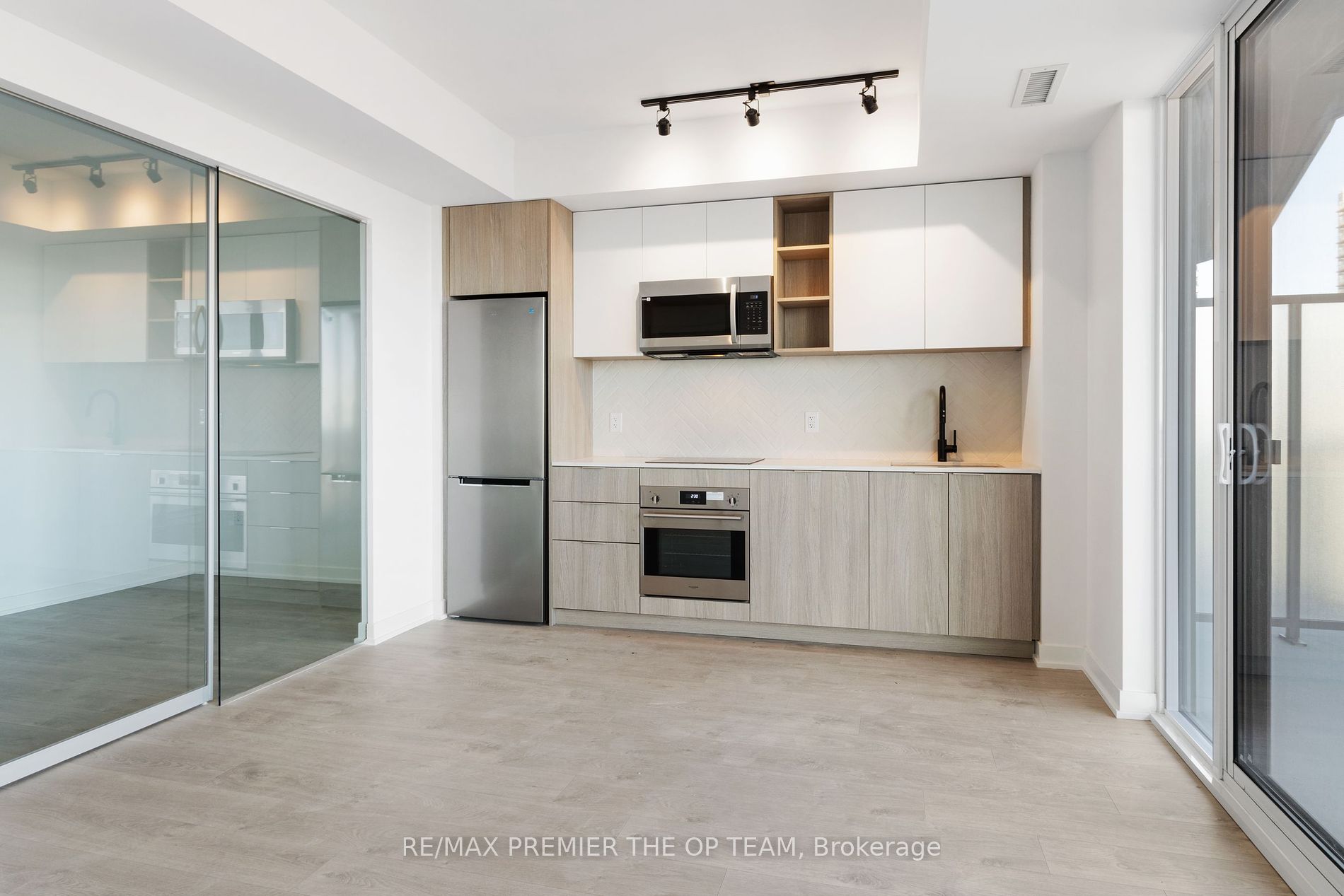 36 Zorra Street #1007