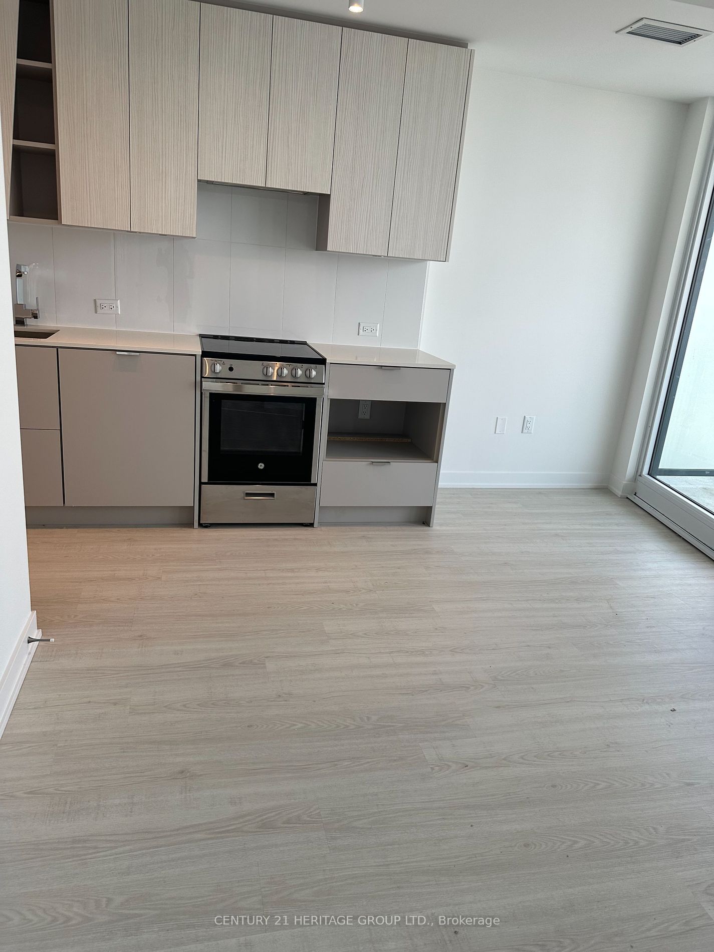 3883 Quartz Rd, #3402