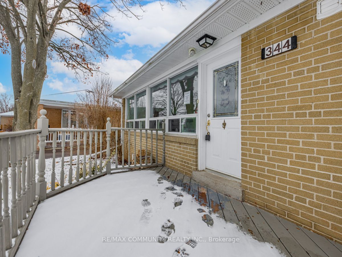 344 Leonard St