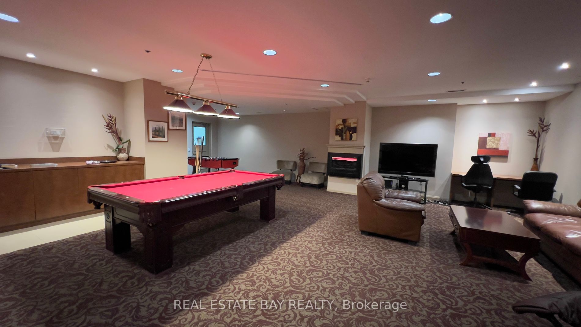 220 Forum Dr, #1313