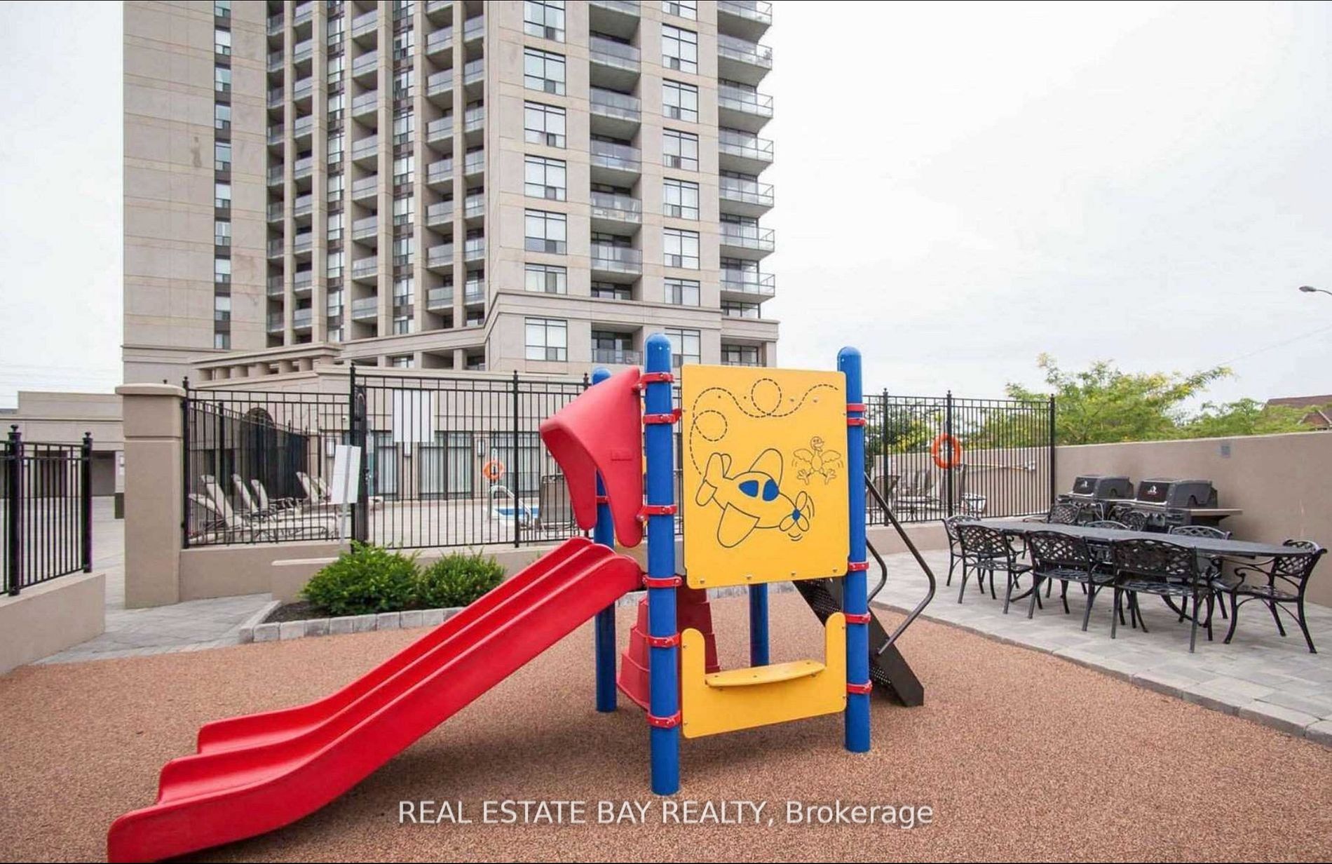 220 Forum Dr, #1313