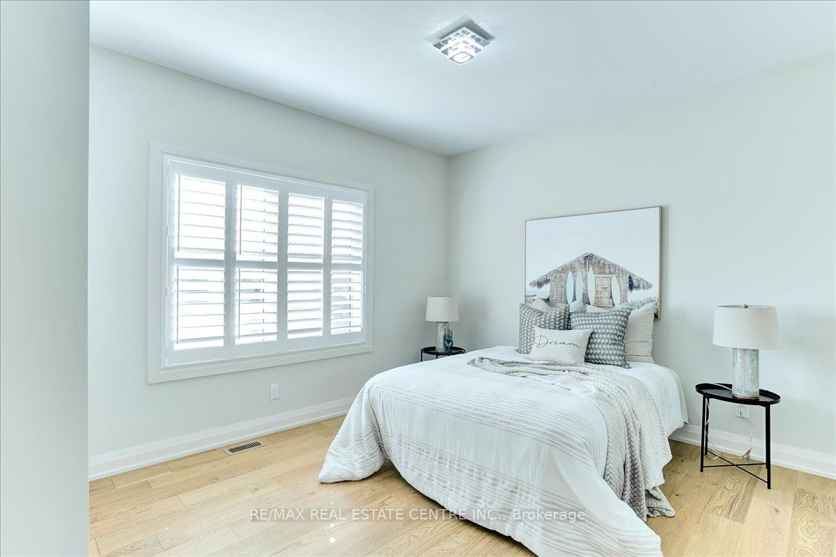89 Anne Boulevard