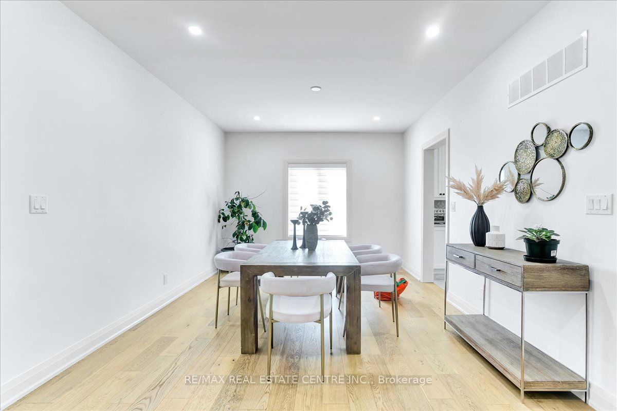 89 Anne Boulevard