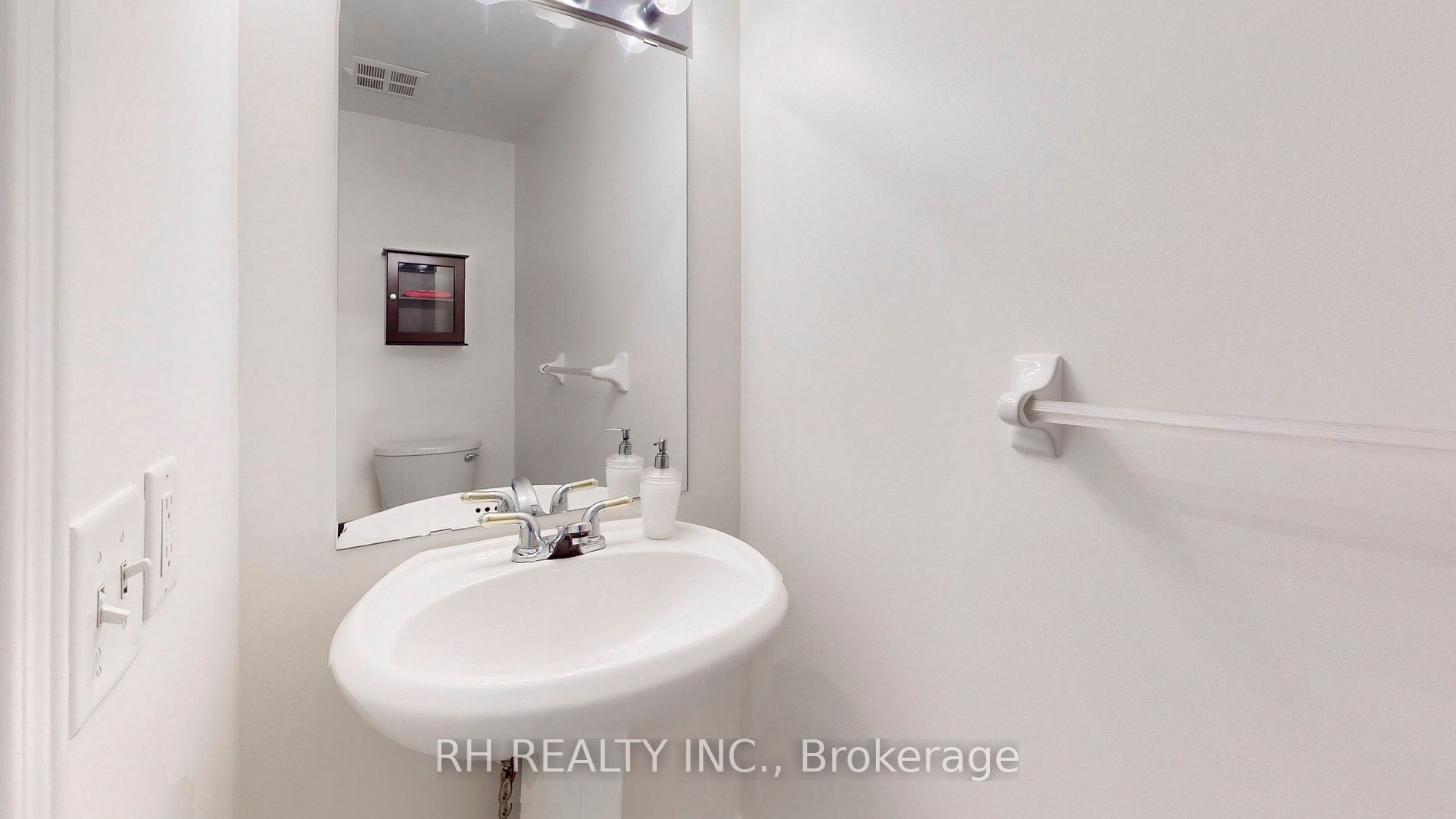 760 Lawrence Ave W, #79